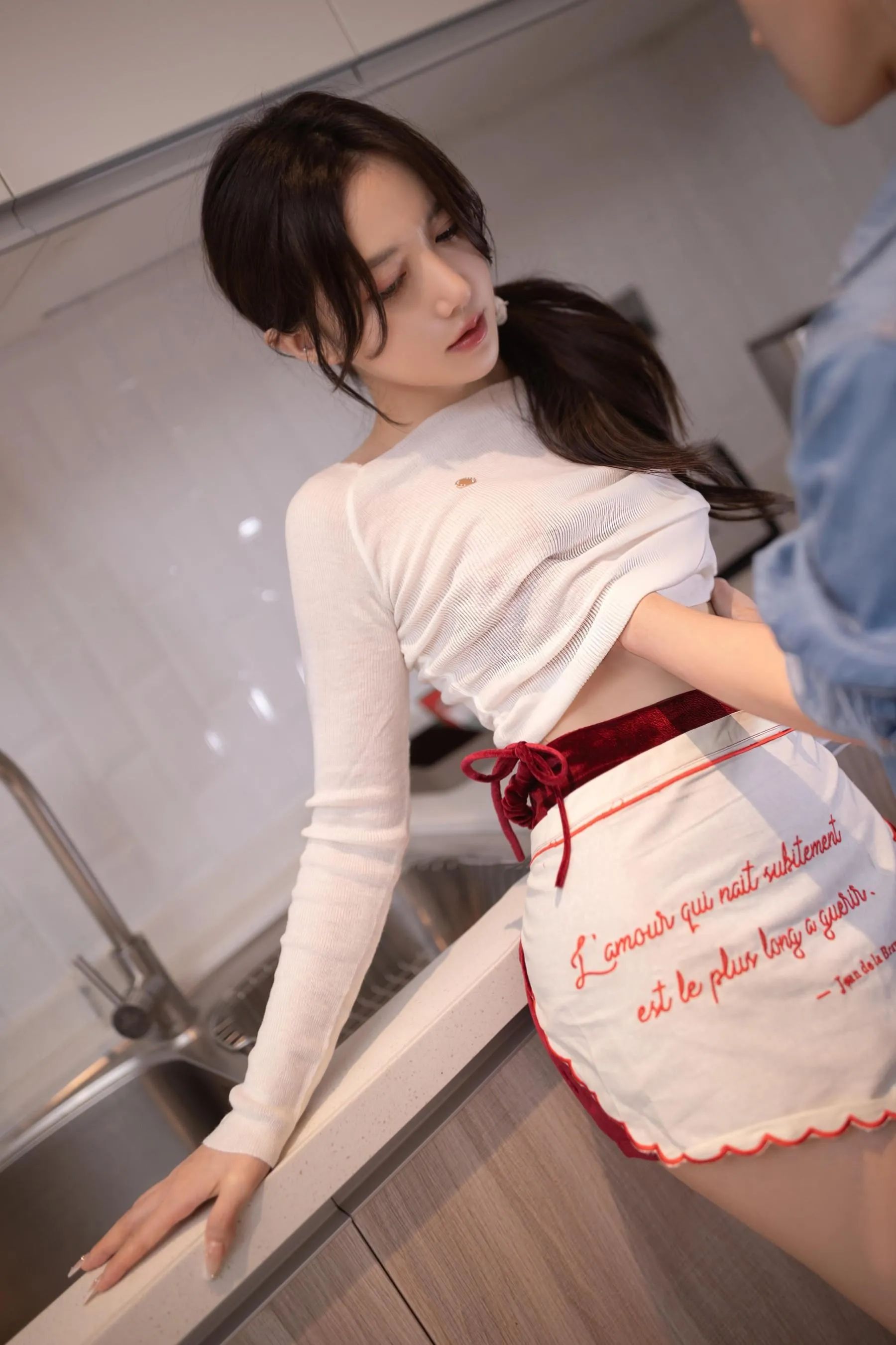 NO.0003 秀人名模鱼子酱Fish内部私购未上架《暗墙》写真 [73P]插图